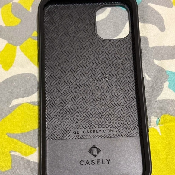 iPhone 11 - Casely Case - Picture 2 of 3